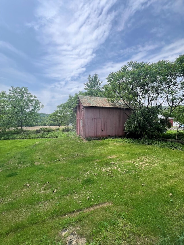 60 Cochecton Rd, Cochecton, NY 12726 - view of green lawn featuring an outdoor structure