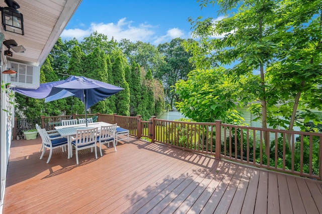 118 Grant Ave, Albertson, NY 11507 - deck with outdoor dining space