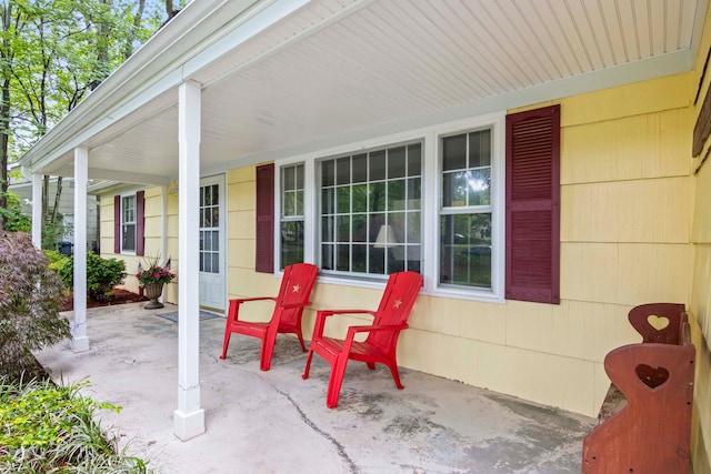 5 Seward Ln, Stony Brook, NY 11790 - view of covered porch