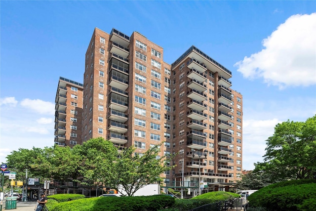 70-20 108th St Unit 5P, Forest Hills, NY 11375 - view of apartment building / complex