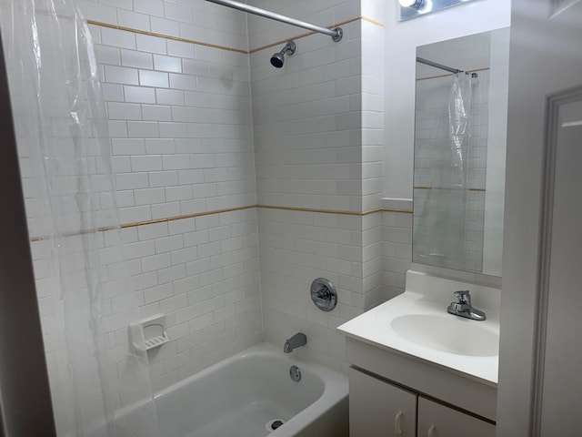 837 Washington Ave Unit 3A, Bronx, NY 10451 - full bathroom featuring shower / tub combo and vanity