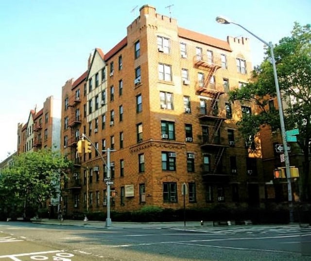 41-42 42nd St Unit 4L, Sunnyside, NY 11104 - view of apartment building / complex