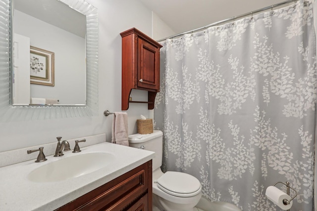 3 Hoyt Ct, Stony Point, NY 10980 - bathroom featuring vanity and a shower with curtain