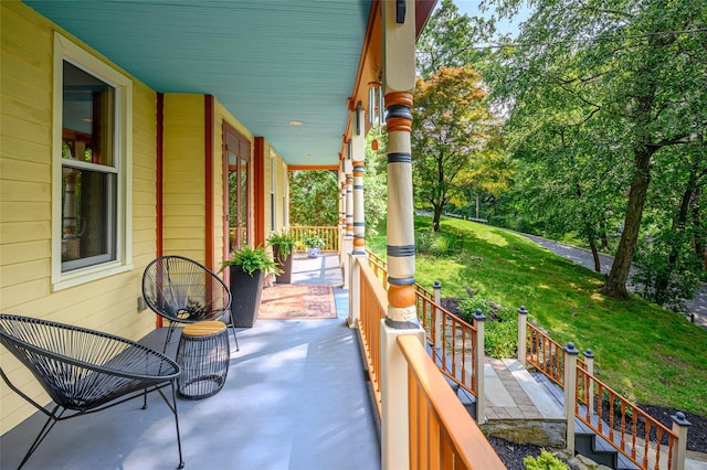 33 Ridge Rd, Ardsley, NY 10502 - porch with a yard