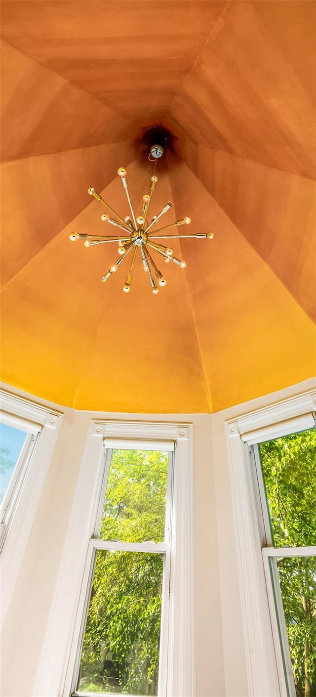 33 Ridge Rd, Ardsley, NY 10502 - detailed view of a chandelier