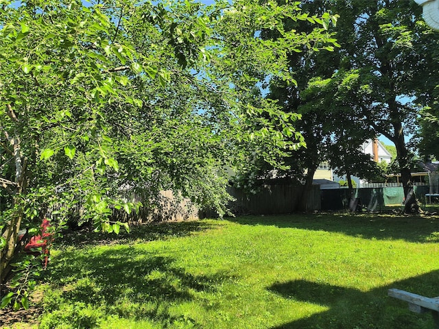1056 E Arthur St, Uniondale, NY 11553 - photo 4