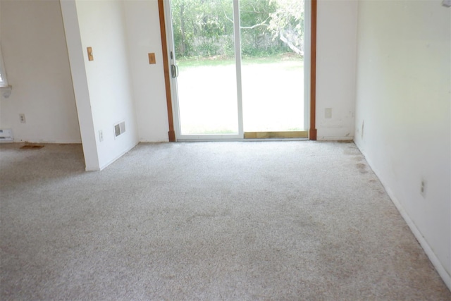 40 Gettysburg Dr, Holbrook, NY 11741 - empty room with carpet