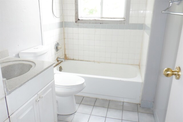 40 Gettysburg Dr, Holbrook, NY 11741 - bathroom featuring vanity, tile patterned floors, and bathtub / shower combination
