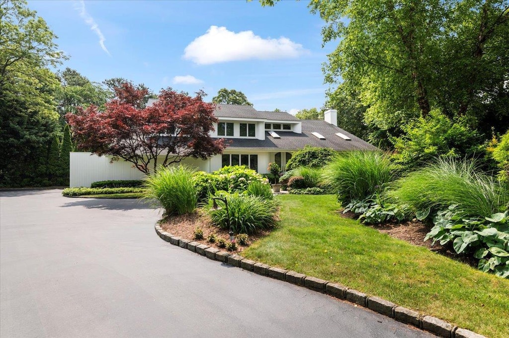6 Laurelwood Ct, Dix Hills, NY 11746 - photo 1