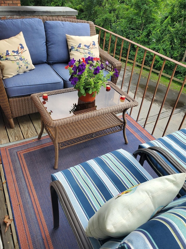 1106 Parkview Dr, Southfields, NY 10975 - balcony featuring outdoor lounge area