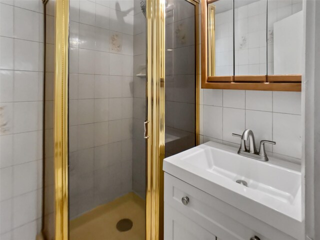 571 Richmond Rd, East Meadow, NY 11554 - photo 26