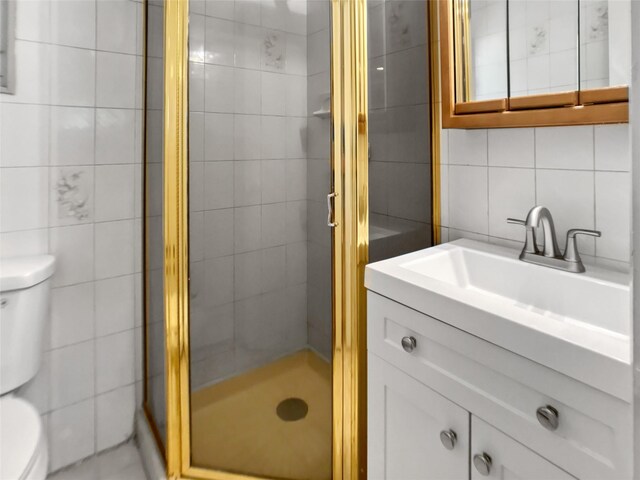 571 Richmond Rd, East Meadow, NY 11554 - photo 28