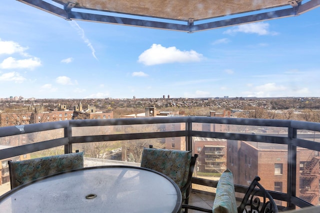 11201 Queens Blvd Unit 10B, Forest Hills, NY 11375 - balcony featuring outdoor dining space