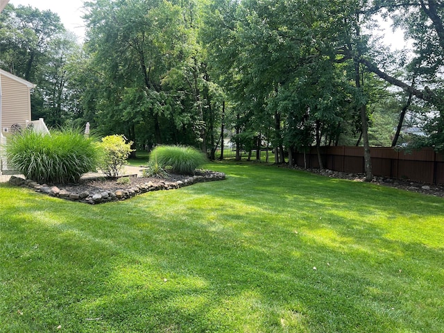 7 Woodland Ter, Orangeburg, NY 10962 - view of yard