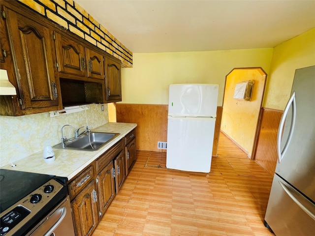 245 Stone St, Elmont, NY 11003 - photo 4