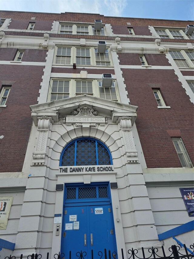 301 Wyona St, Brooklyn, NY 11207 - photo 18