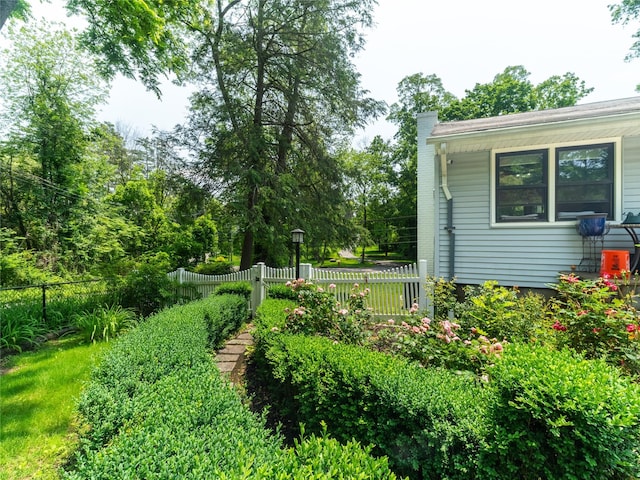 175 Chappaqua Rd, Briarcliff Manor, NY 10562 - view of fenced yard