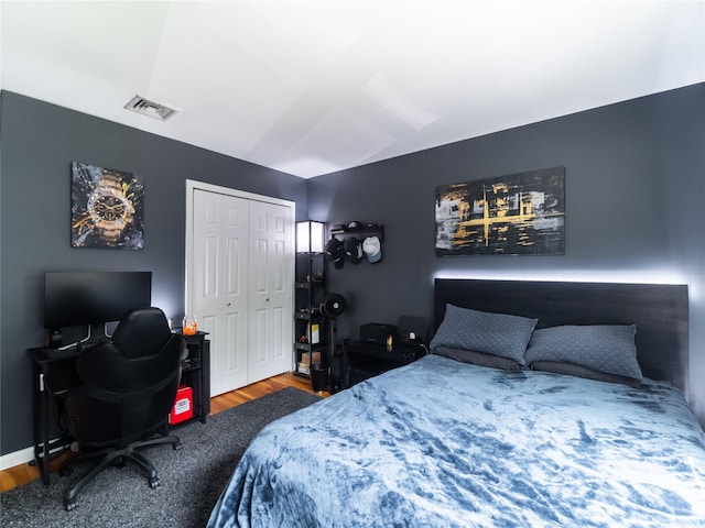 175 Chappaqua Rd, Briarcliff Manor, NY 10562 - bedroom with wood finished floors, an office area, and a closet