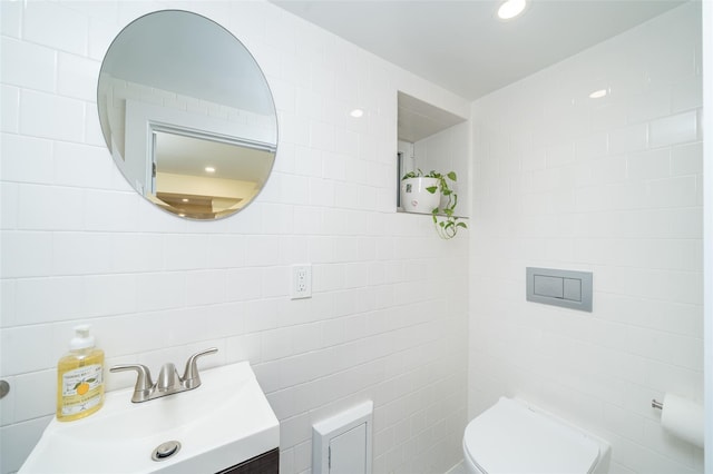 79 Fern St, New Rochelle, NY 10801 - half bath with tile walls and vanity