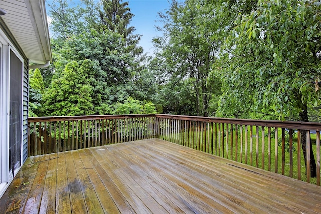 7 Jorge Ln, Wallkill, NY 12589 - view of wooden deck