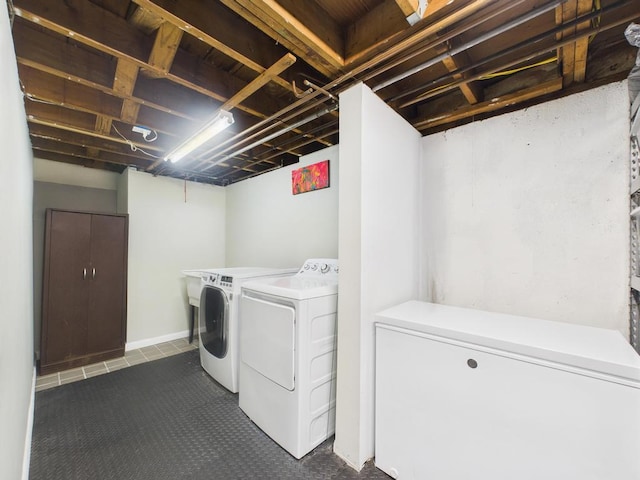 260 9th St, Bethpage, NY 11714 - laundry area with independent washer and dryer
