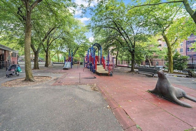 67-66 108th St Unit D3, Forest Hills, NY 11375 - photo 36