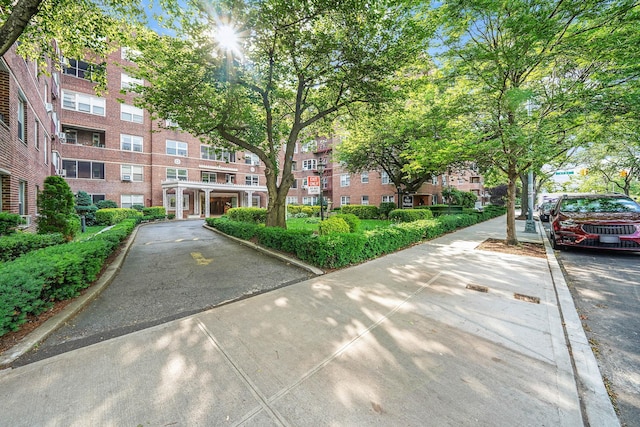 67-66 108th St Unit D3, Forest Hills, NY 11375 - photo 2