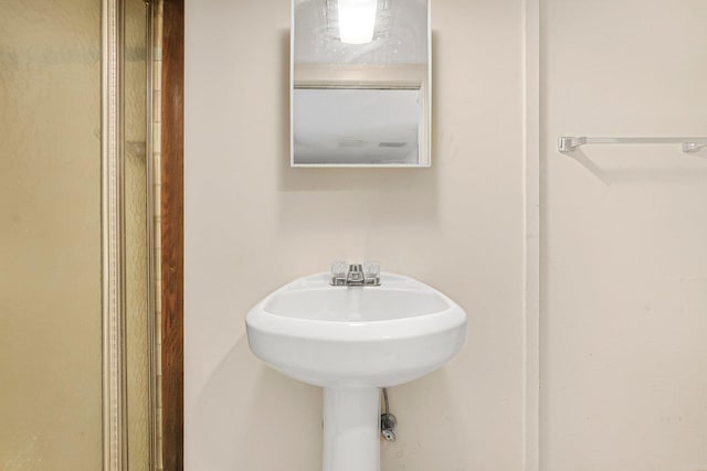 22 King Ave, Yonkers, NY 10704 - view of bathroom