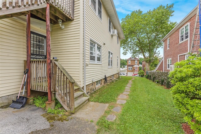 22 King Ave, Yonkers, NY 10704 - view of side of home with a lawn