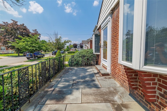 10 Wilton St, New Hyde Park, NY 11040 - view of porch