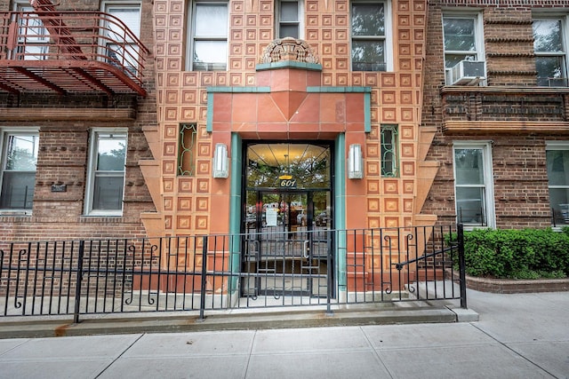 601 Pelham Pkwy N Unit 516, Bronx, NY 10467 - property entrance featuring cooling unit