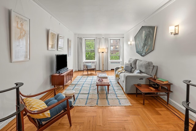 601 Pelham Pkwy N Unit 516, Bronx, NY 10467 - living area with crown molding and baseboards
