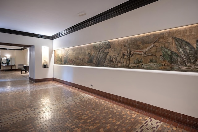 601 Pelham Pkwy N Unit 516, Bronx, NY 10467 - building lobby with ornamental molding