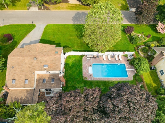 27 Dorchester Rd, Smithtown, NY 11787 - drone / aerial view of a pool area