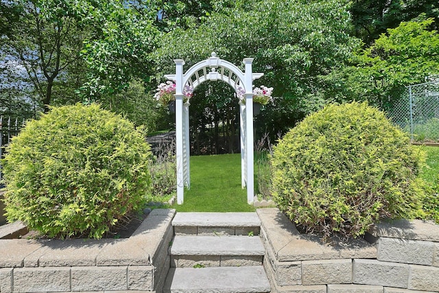 49 Nanny Hagen Rd, Thornwood, NY 10594 - view of yard
