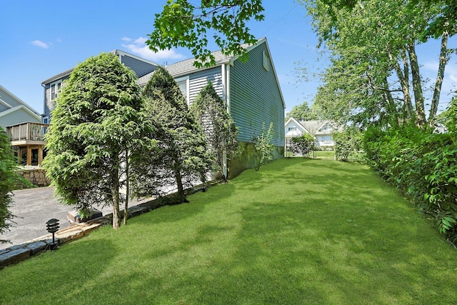 328 Willis Ave, Hawthorne, NY 10532 - view of green lawn