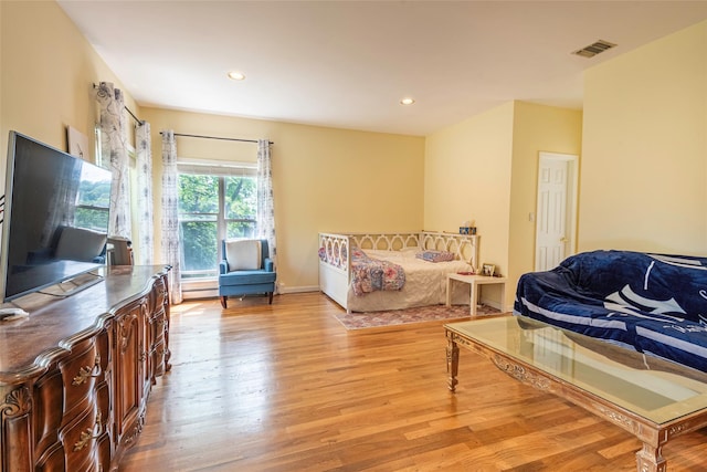 53 Vista Hill Rd, Great Neck, NY 11021 - bedroom featuring light wood-style floors and recessed lighting