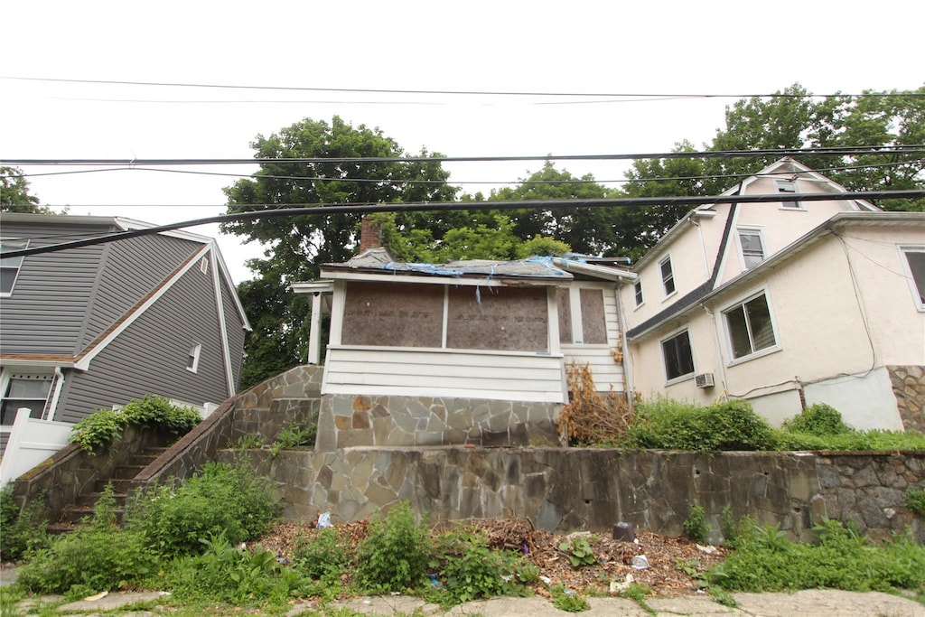 31 Belknap Ave, Yonkers, NY 10710 - view of front of property