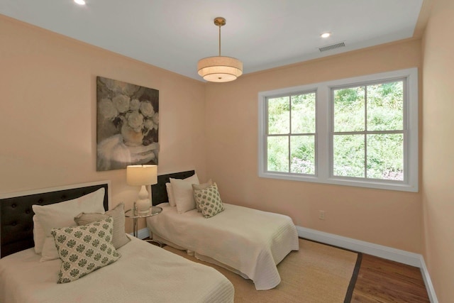 115 River Rd, Nyack, NY 10960 - bedroom with wood finished floors and recessed lighting