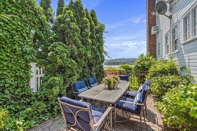 50 Shore Rd, Cold Spring Harbor, NY 11724 - view of patio with outdoor dining space