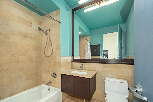 25 Leroy Pl Unit 508, New Rochelle, NY 10805 - full bath featuring shower / bathtub combination with curtain, vanity, and tile walls
