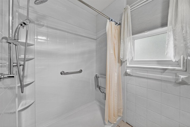 86 Demarest Ave Unit 1, West Nyack, NY 10994 - full bath featuring a tile shower