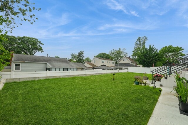 215 Marguerite Ave, South Floral Park, NY 11001 - photo 32