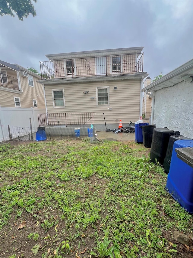 144-29 225th St, Laurelton, NY 11413 - rear view of property with a balcony