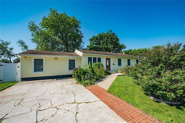 800 Peconic Ave, West Babylon, NY 11704 - ranch-style house featuring a gate