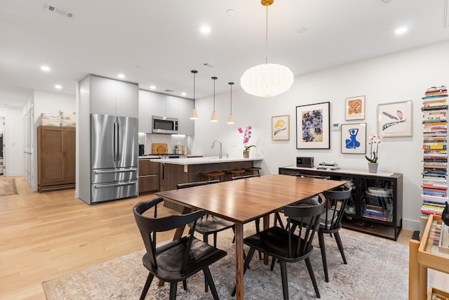 334 22nd St Unit 2B, Brooklyn, NY 11215 - dining area with light wood finished floors and recessed lighting