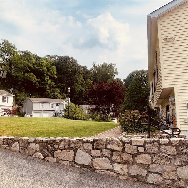 5 Sabrina Ln, Ossining, NY 10562 - view of grassy yard