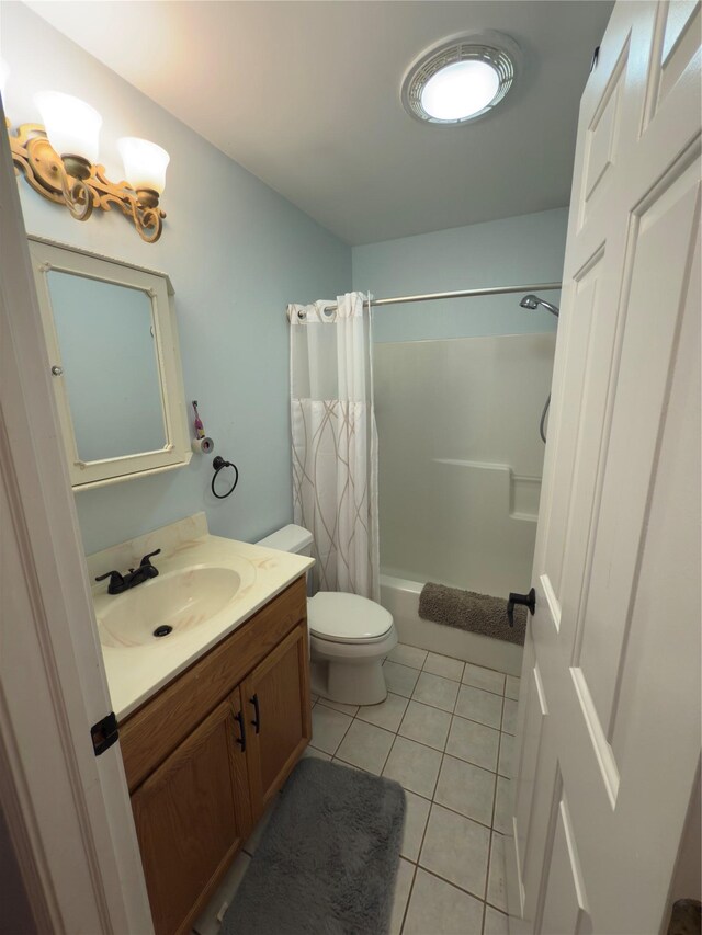 5 Sabrina Ln, Ossining, NY 10562 - full bath featuring vanity, tile patterned flooring, and shower / tub combo with curtain
