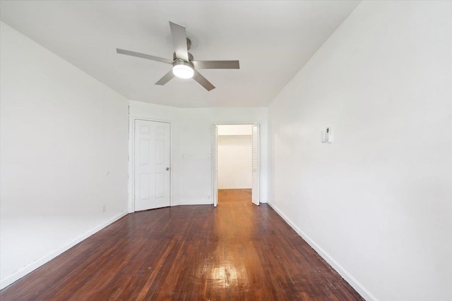 710 E 213th St, Bronx, NY 10467 - empty room with wood finished floors and a ceiling fan