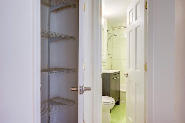 98-22 63rd Dr Unit 1D, Rego Park, NY 11374 - closet with a sink